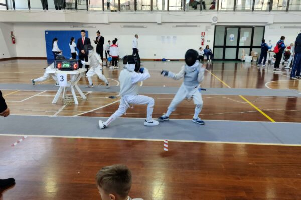 Macerata Scherma in evidenza con i piccoli under 10 e con i master